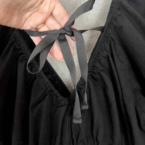 Old Navy Smocked Mini Dress Womens S Black Puff Sleeve Puplum Milkmaid - Picture 8 of 10